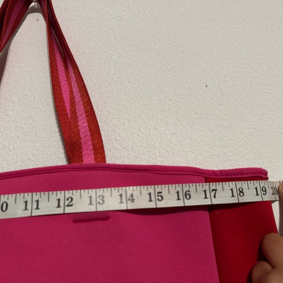 SUMMERSALT Neoprene Pink & Red Beach Pool Bag Tote - Picture 7 of 8
